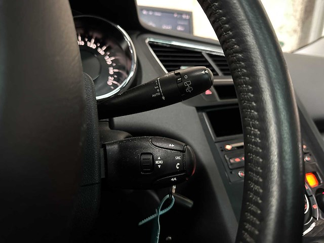 Peugeot 5008 1.6 thp style 7p. 154pk 2013, 3-kps-24 - afbeelding 18 van  56