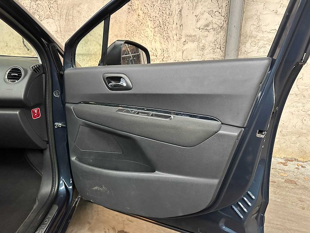 Peugeot 5008 1.6 thp style 7p. 154pk 2013, 3-kps-24 - afbeelding 37 van  56