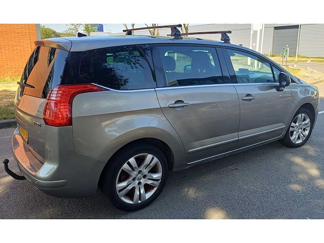 Peugeot 5008 1.6 turbo blue lease executive 7p, 20-kvj-3 - afbeelding 11 van  14