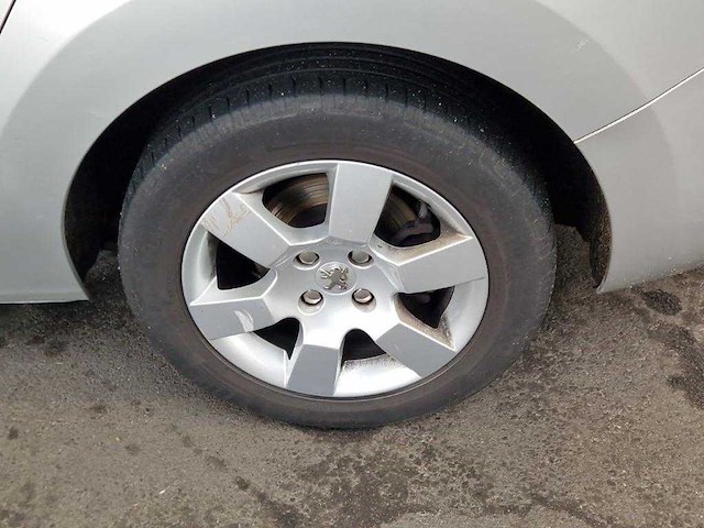 Peugeot 5008 1.6 turbo st 7p; 32-pks-4 - afbeelding 12 van  16