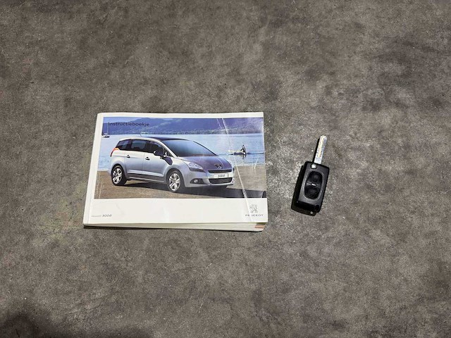 Peugeot 5008 1.6 vti active 5p. 120pk 2012, 77-tlk-4 - afbeelding 31 van  38