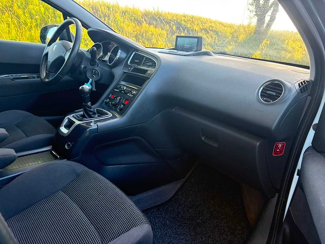 Peugeot 5008 1.6 vti b. lease 5p. * 34-zvr-6 - afbeelding 19 van  27