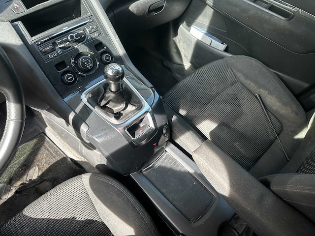 Peugeot 5008 1.6 vti blue lease 7-persoons 120pk 2012 (origineel-nl), 50-tsp-3 - afbeelding 15 van  37