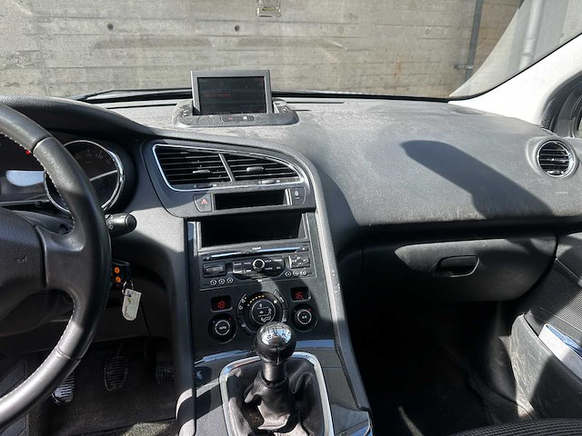 Peugeot 5008 1.6 vti blue lease 7-persoons 120pk 2012 (origineel-nl), 50-tsp-3 - afbeelding 16 van  37
