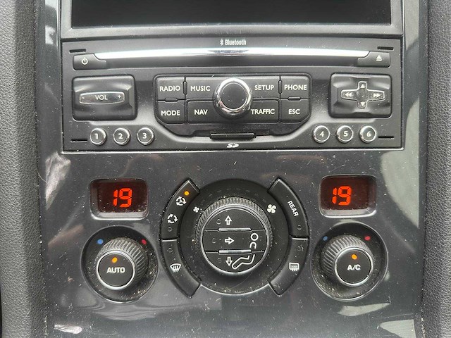 Peugeot 5008 1.6 vti st* 16-lxj-3 - afbeelding 4 van  9