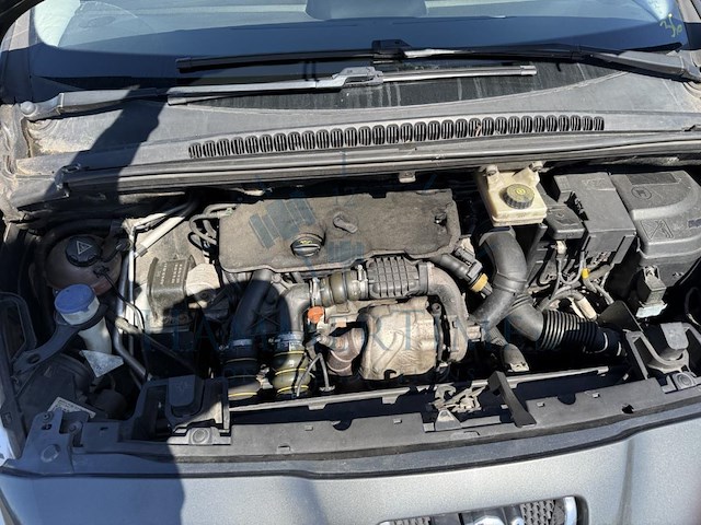 Peugeot 5008 5008 1.6 hdi active fap 115, 2013 - afbeelding 18 van  25