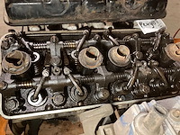 Peugeot 504 fuel injection engine | original french classic engine - afbeelding 2 van  11