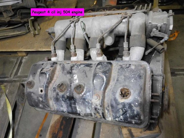 Peugeot 504 fuel injection engine | original french classic engine - afbeelding 3 van  11