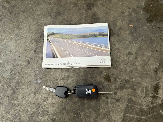 Peugeot 508 sw 1.6 thp blue l. exe. 157pk 2012, 33-tdj-1 - afbeelding 33 van  39