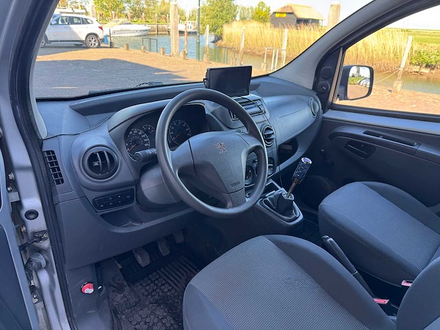 Peugeot bipper 1.4 hdi 91-vts-4 - afbeelding 8 van  12