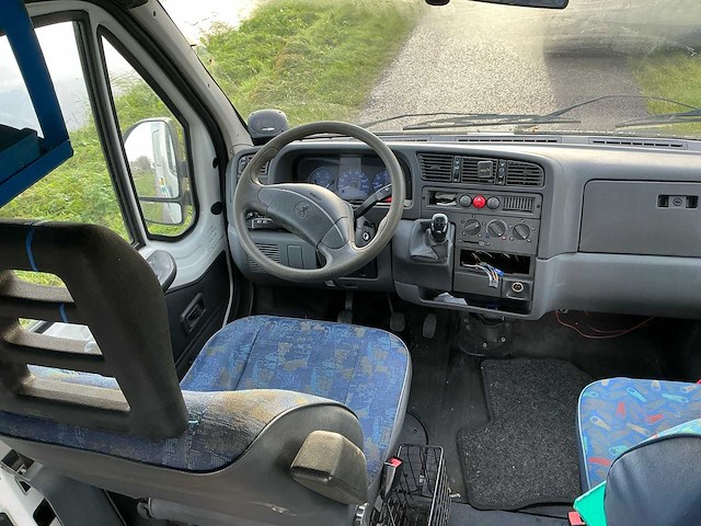 Peugeot boxer 270 cs 1.9 bedrijfswagen - afbeelding 13 van  40