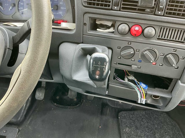 Peugeot boxer 270 cs 1.9 bedrijfswagen - afbeelding 21 van  40