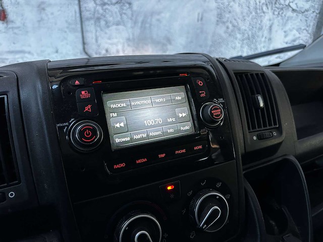 Peugeot boxer 330 2.0 hdi pro 6-persoons bedrijfswagen 110pk 2017, vfz-61-l - afbeelding 13 van  31