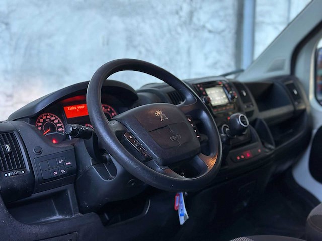 Peugeot boxer 330 2.0 hdi pro 6-persoons bedrijfswagen 110pk 2017, vfz-61-l - afbeelding 5 van  26