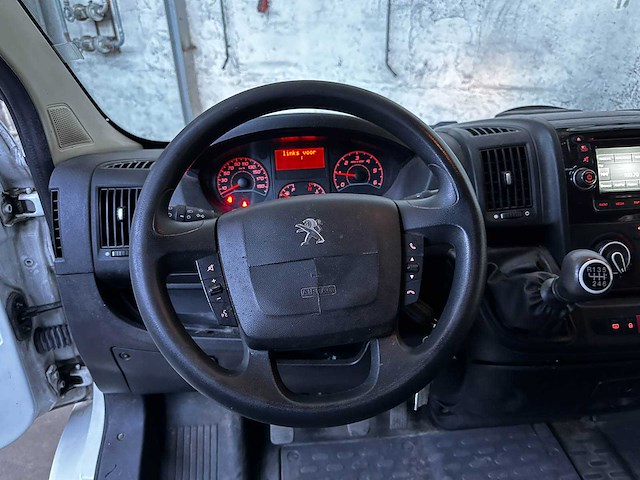 Peugeot boxer 330 2.0 hdi pro 6-persoons bedrijfswagen 110pk 2017, vfz-61-l - afbeelding 6 van  26