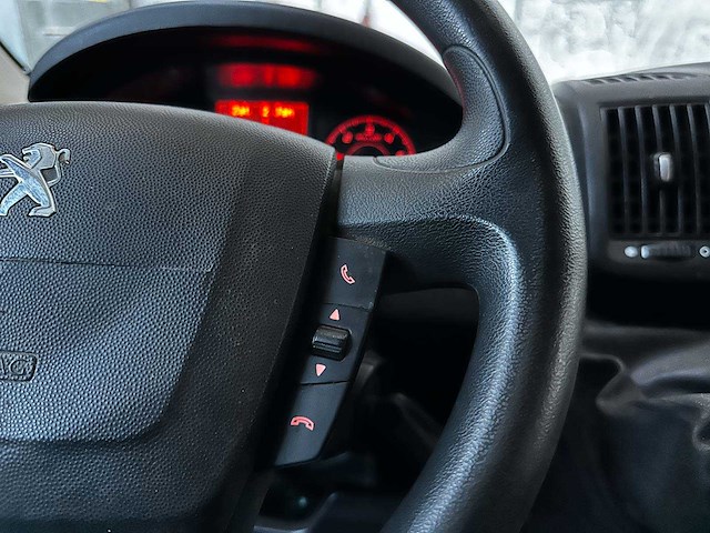 Peugeot boxer 330 2.0 hdi pro 6-persoons bedrijfswagen 110pk 2017, vfz-61-l - afbeelding 10 van  26