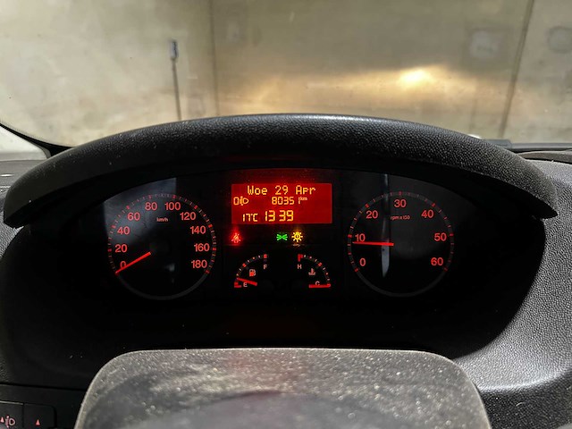 Peugeot boxer 330 2.2 hdi 6-persoons dubbele cabine 110pk 2013 (origineel-nl), vd-010-r - afbeelding 13 van  21
