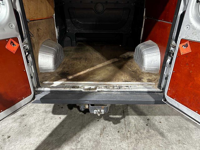 Peugeot boxer 330 2.2 hdi 6-persoons dubbele cabine 110pk 2013 (origineel-nl), vd-010-r - afbeelding 18 van  21