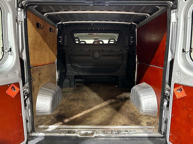 Peugeot boxer 330 2.2 hdi 6-persoons dubbele cabine 110pk 2013 (origineel-nl), vd-010-r - afbeelding 17 van  30