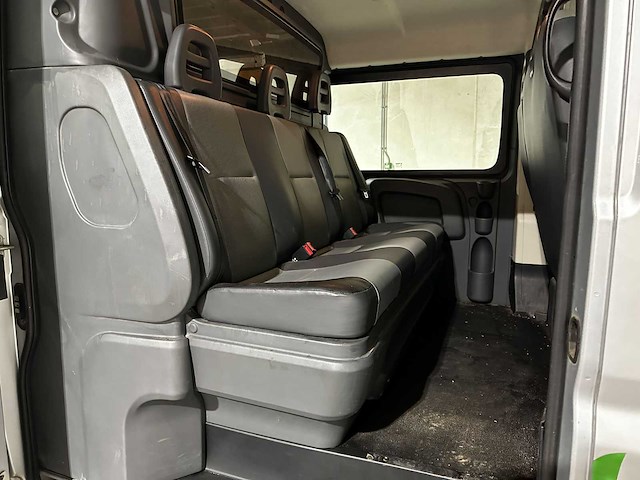 Peugeot boxer 330 2.2 hdi 6-persoons dubbele cabine 110pk 2013 (origineel-nl), vd-010-r - afbeelding 18 van  30