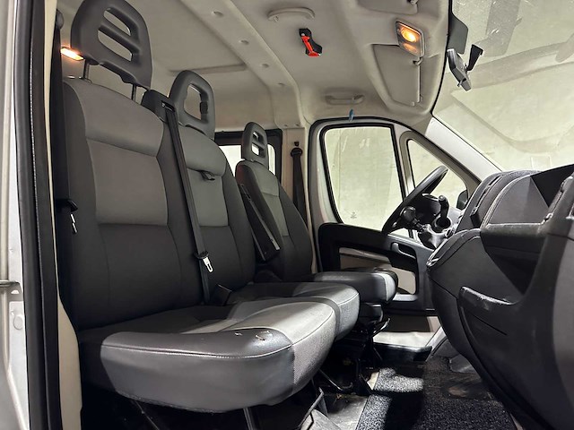 Peugeot boxer 330 2.2 hdi 6-persoons dubbele cabine 110pk 2013 (origineel-nl), vd-010-r - afbeelding 20 van  30