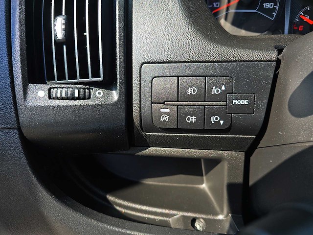 Peugeot boxer 330 2.2 hdi l2 h2, v-85-fbd - afbeelding 9 van  27