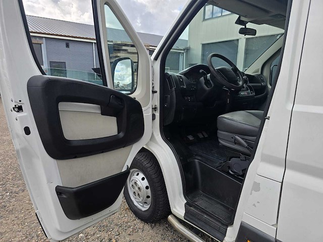 Peugeot boxer 333 2.2 hdi l2 xr dc bedrijfswagen met achterwaartse kipper - afbeelding 8 van  8