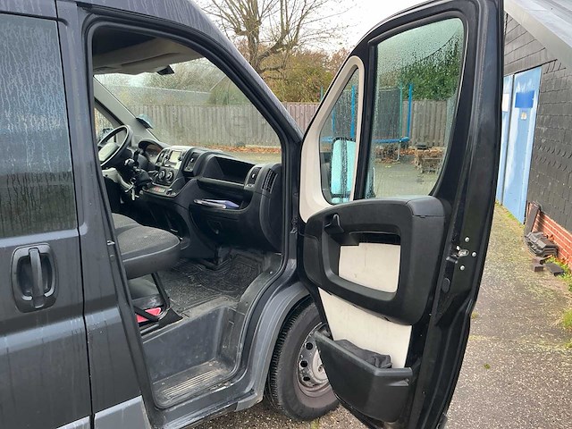 Peugeot boxer 335 2.0 hdil3h2predc bedrijfswagen - afbeelding 25 van  33