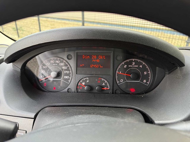 Peugeot boxer 335 2.2 hdi l2 pro -koelwagen- bedrijfswagen - afbeelding 8 van  41