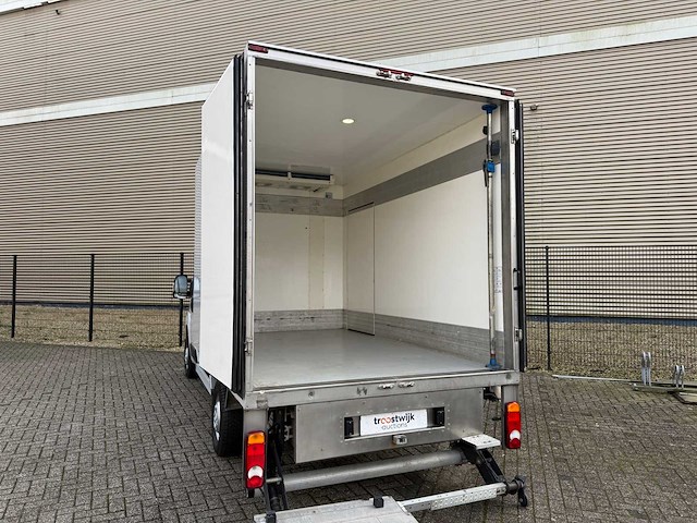 Peugeot boxer 335 2.2 hdi l2 pro -koelwagen- bedrijfswagen - afbeelding 17 van  41