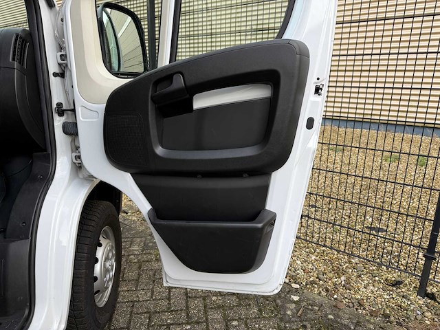 Peugeot boxer 335 2.2 hdi l2 pro -koelwagen- bedrijfswagen - afbeelding 32 van  41