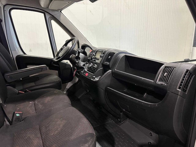 Peugeot boxer 335 2.2 hdi l2h2 xr v-774-zs - afbeelding 3 van  17