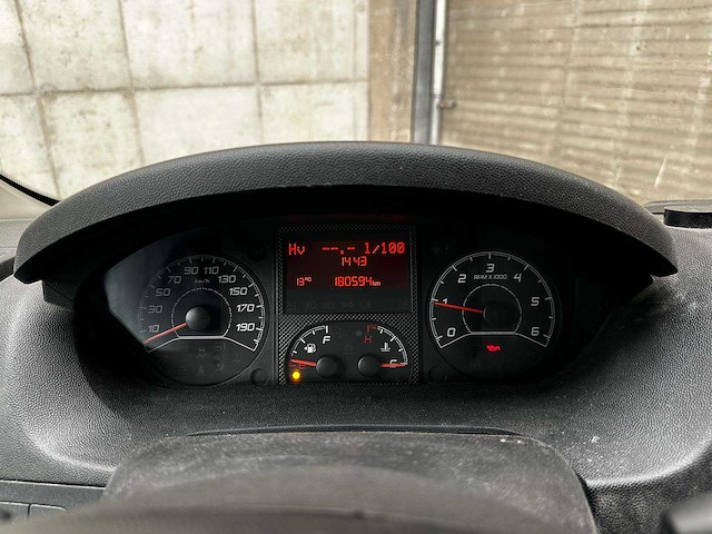 Peugeot boxer 335 2.2 hdi l3h2 xr 131pk 2016, vzf-89-s - afbeelding 19 van  35