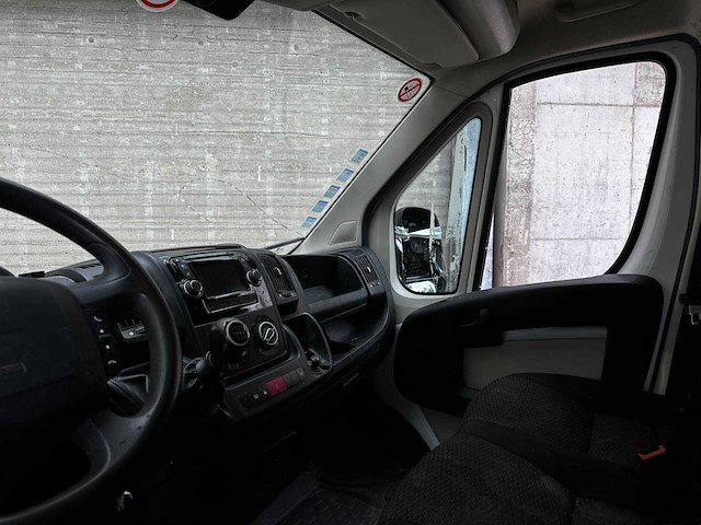 Peugeot boxer 335 2.2 hdi l3h2 xr 131pk 2016, vzf-89-s - afbeelding 26 van  35