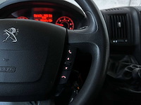 Peugeot boxer 335 2.2 hdi l3h2 xr dc 6-persoons 150pk 2016 bedrijfswagen, v-165-gx - afbeelding 20 van  32
