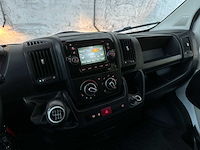 Peugeot boxer 335 2.2 hdi l3h2 xr dc 6-persoons 150pk 2016 bedrijfswagen, v-165-gx - afbeelding 23 van  32