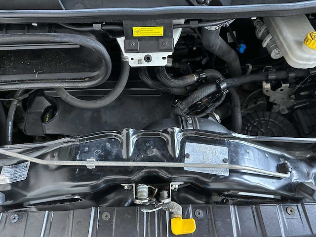 Peugeot boxer 335 2.2 hdi l3h2 xr dc 6-persoons 150pk 2016 bedrijfswagen, v-165-gx - afbeelding 11 van  32