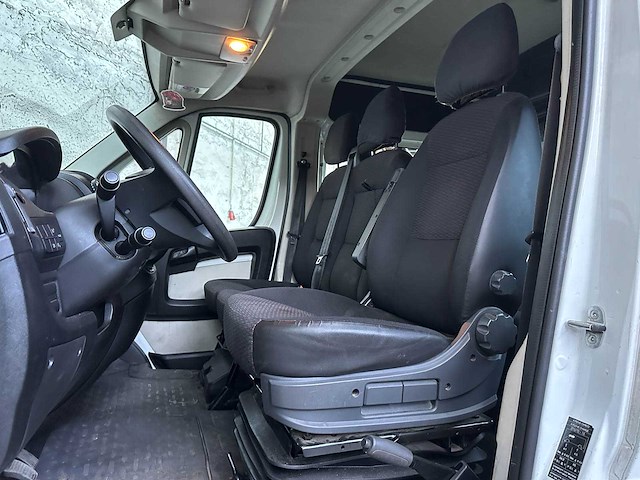 Peugeot boxer 435 2.0 hdi l2h2 pro 163pk 2018, vhz-16-j - afbeelding 12 van  32