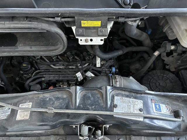 Peugeot boxer 435 2.0 hdi l2h2 pro 163pk 2018, vhz-16-j - afbeelding 24 van  32