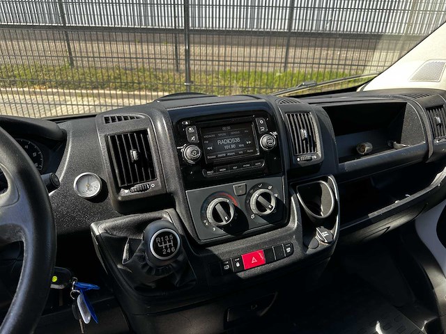 Peugeot boxer 435 3.0 hdi l3 xr 177pk 2015 (origineel-nl + 1e eigenaar), vp-041-x bedrijfswagen + aanhanger - afbeelding 11 van  35