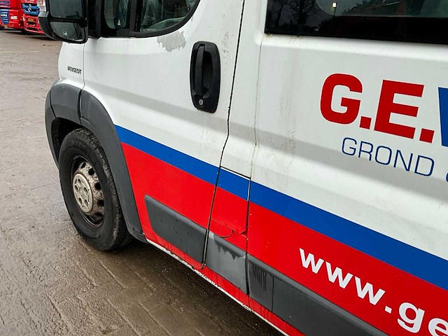 Peugeot boxer bedrijfswagen - afbeelding 13 van  19