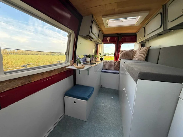 Peugeot boxer kampeerwagen 320mh 2.5d camper 11-sbk-4 - afbeelding 9 van  28