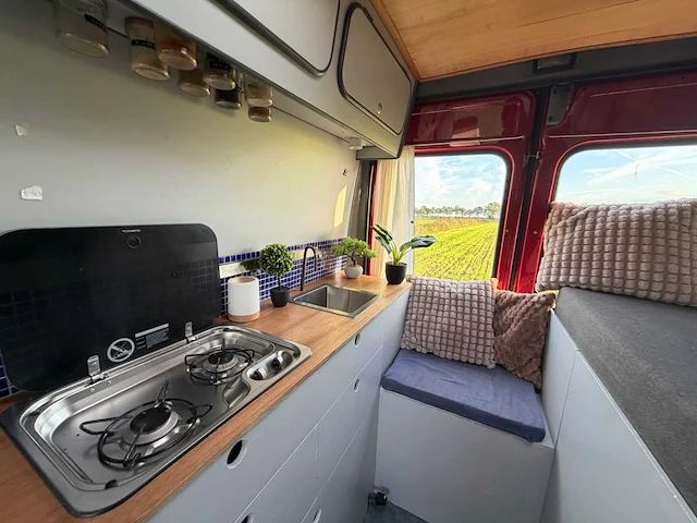 Peugeot boxer kampeerwagen 320mh 2.5d camper 11-sbk-4 - afbeelding 11 van  28