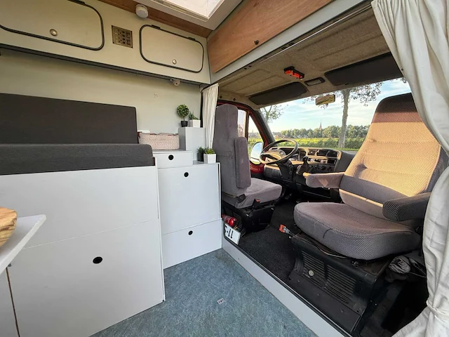 Peugeot boxer kampeerwagen 320mh 2.5d camper 11-sbk-4 - afbeelding 8 van  18