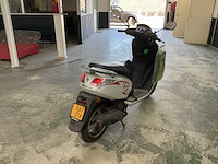 Peugeot bromscooter viva city basic scooter - afbeelding 3 van  9