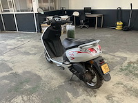 Peugeot bromscooter viva city basic scooter - afbeelding 4 van  9