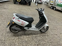 Peugeot bromscooter viva city basic scooter - afbeelding 8 van  11