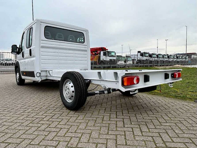 Peugeot chassis crew cabine - boxer l3 h2 2.0d - bedrijfswagen - afbeelding 8 van  12