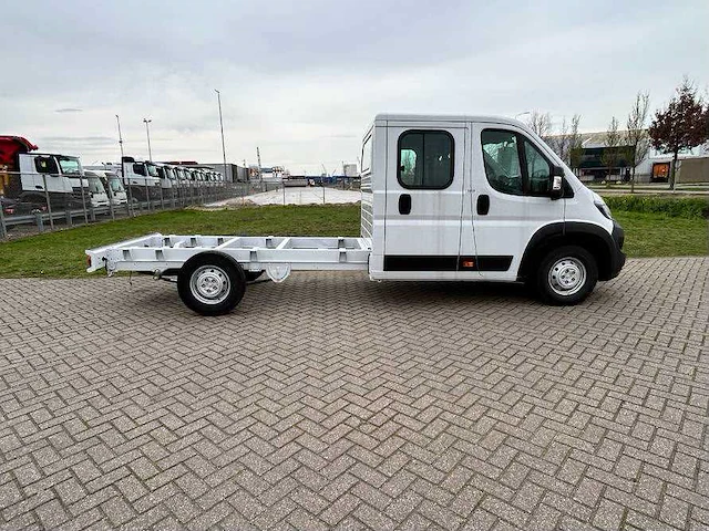 Peugeot chassis crew cabine - boxer l3 h2 2.0d - bedrijfswagen - afbeelding 11 van  12