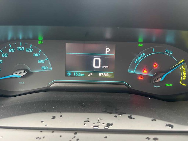 Peugeot e-2008 ev allure 50 kwh , p-757-zz - afbeelding 8 van  11